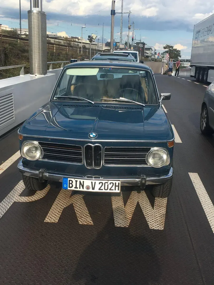 Gebraucht BMW 2002 130 PS (95 kW) 1971 Blau Limousine