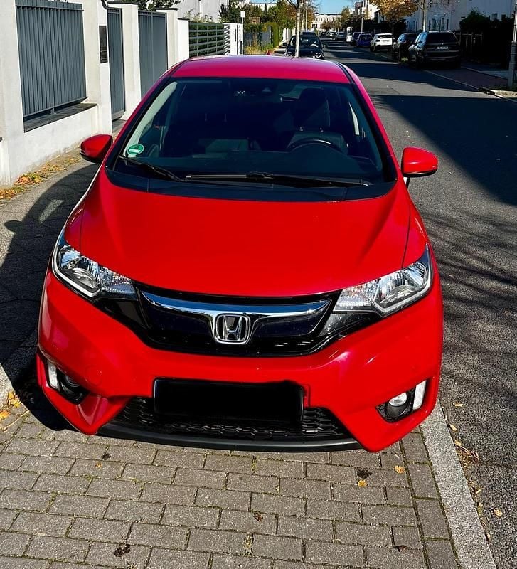 Rot Gebraucht 2017 Honda Jazz Elegance Kleinwagen | 12.500 € (Guter Preis) - Bild 1/4