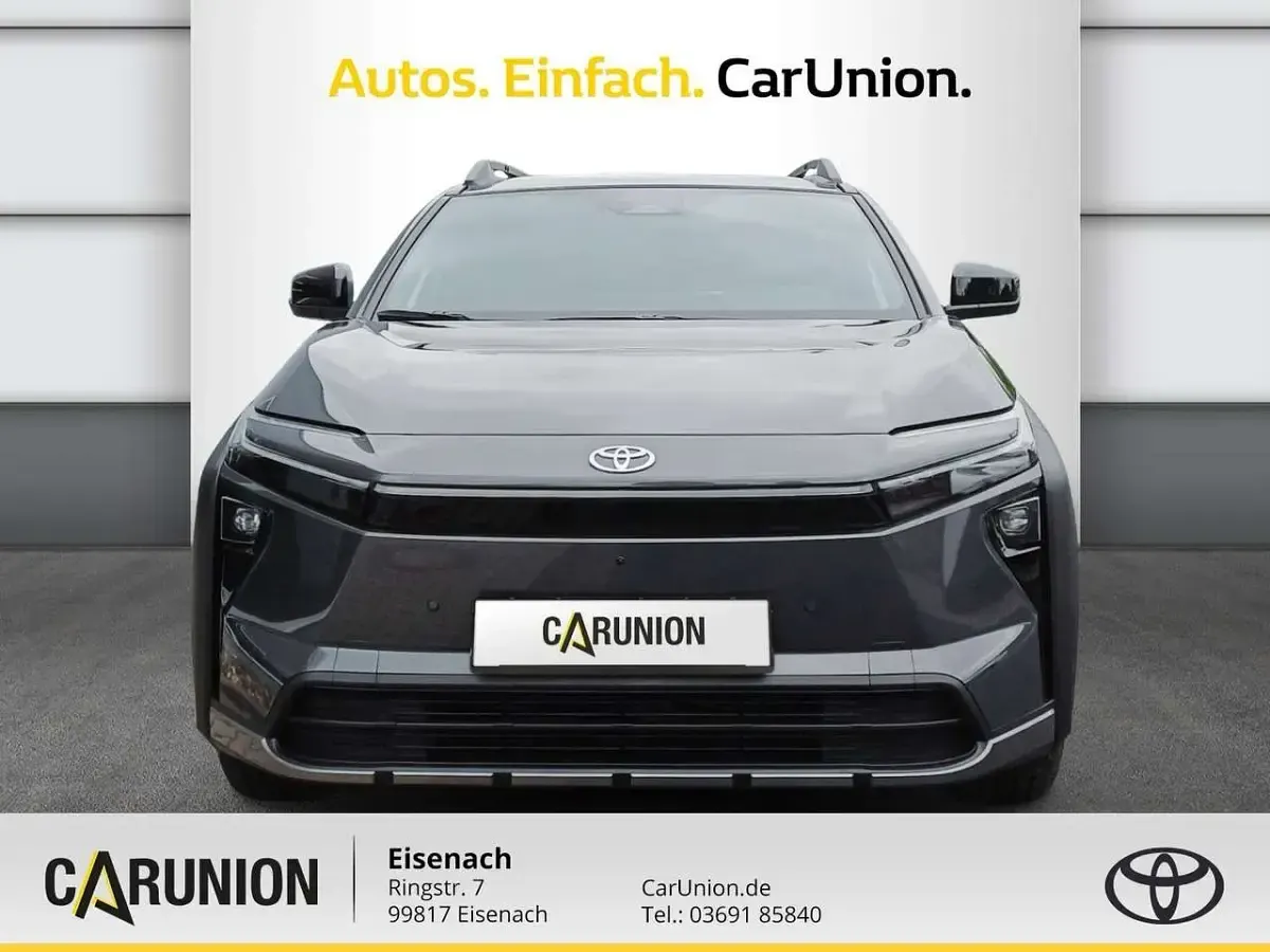 Neu Toyota bZ4X Lounge 280 kW (381 PS) 2026 D31 magnetite grey SUV