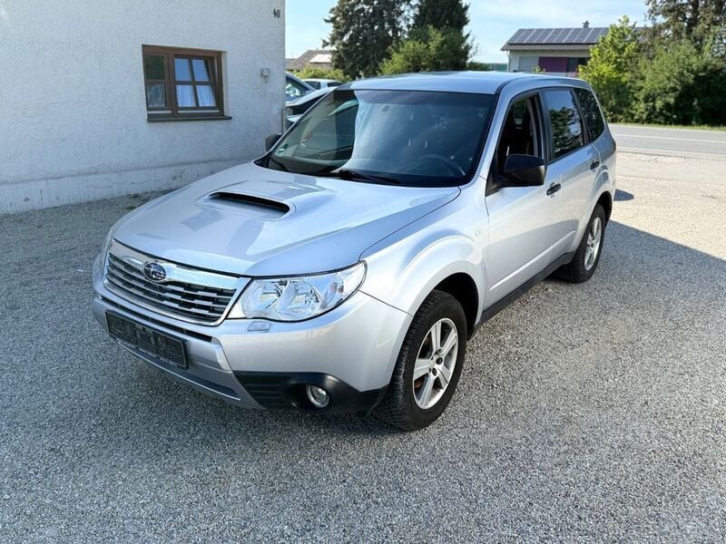 Silber Gebraucht 2012 Subaru Forester Active SUV | 1.999 € (Guter Preis) - Bild 1/4