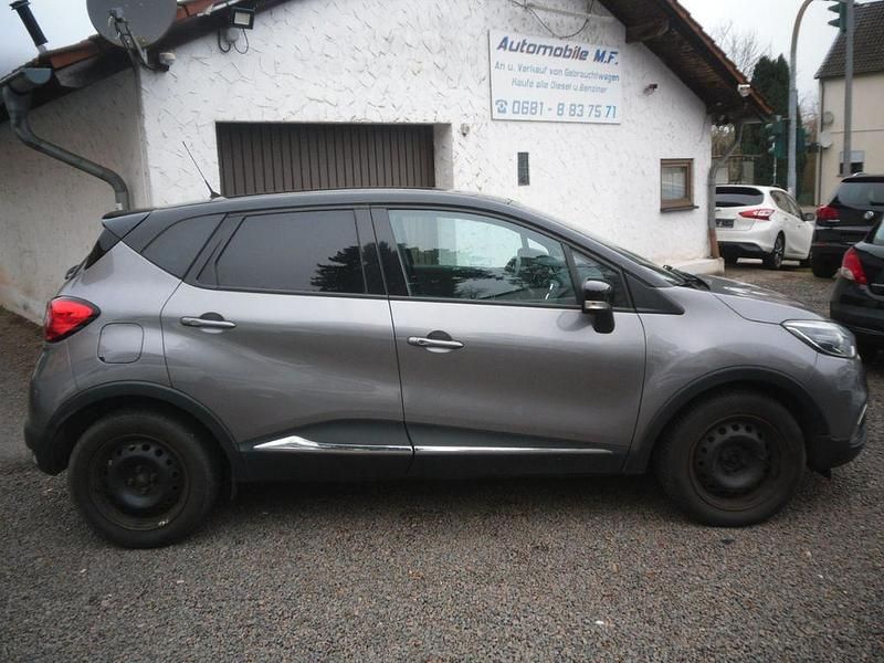 Gebraucht Renault Captur Luxe 120 PS (88 kW) 2015 Grau SUV