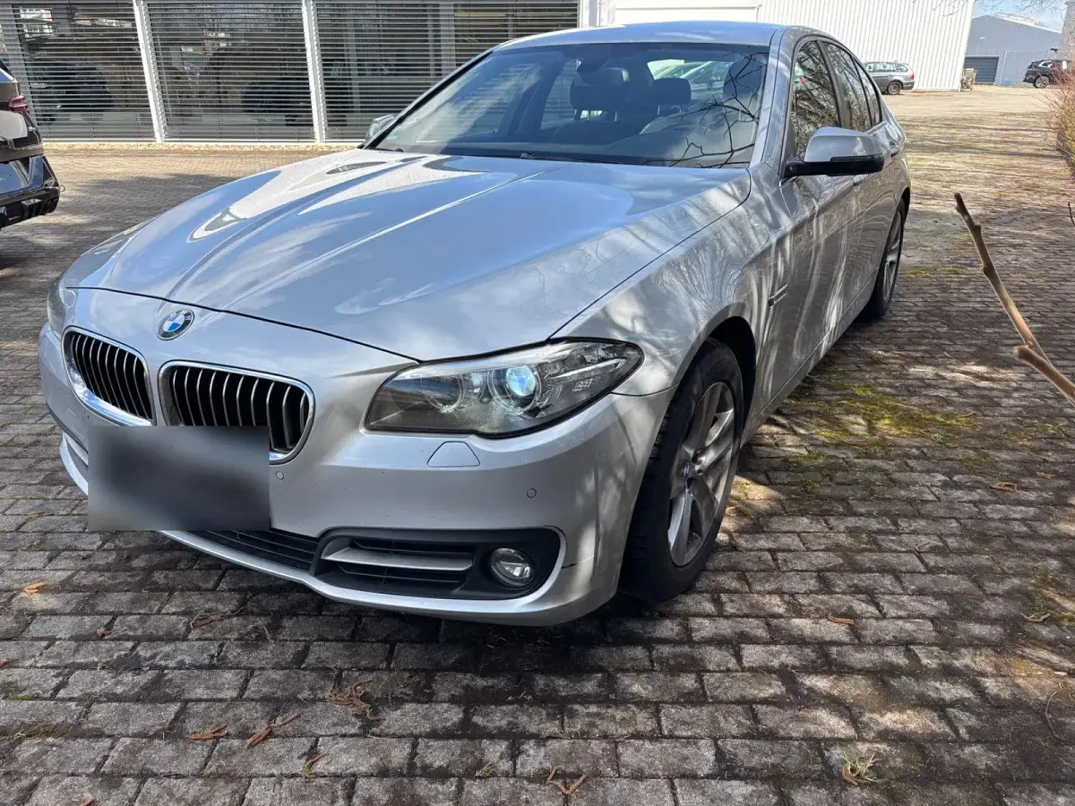 Gebraucht BMW 530 258 PS (189 kW) 2014 Silber Limousine