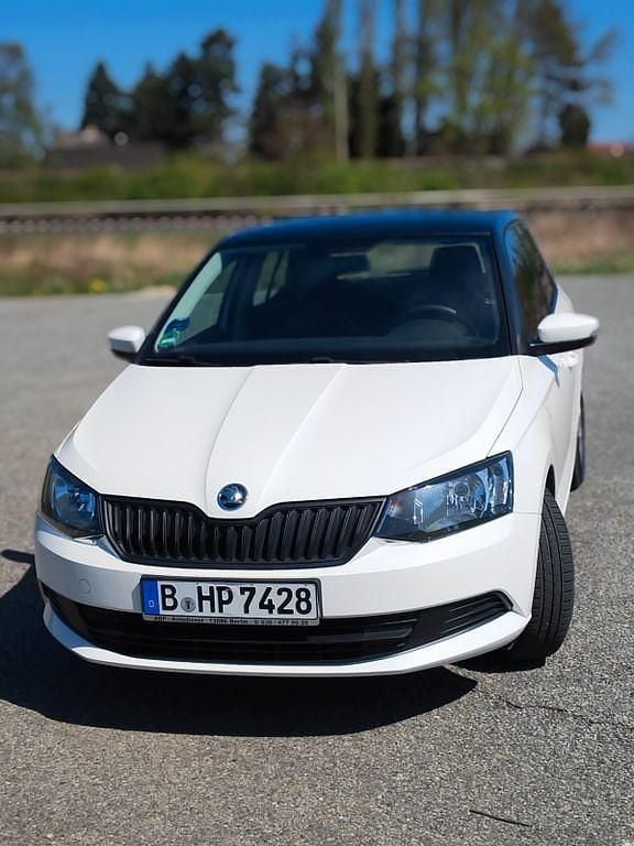 Second-hand Skoda Fabia Active 60 CP (44 kW) 2016 Alb Berlinǎ