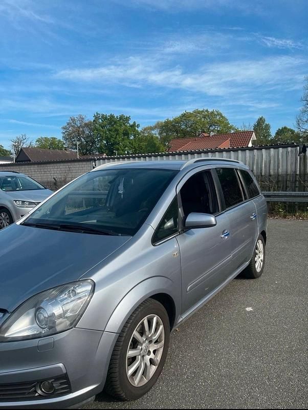 Gebraucht Opel Zafira 150 PS (110 kW) 2006 Grau Van / Kleinbus