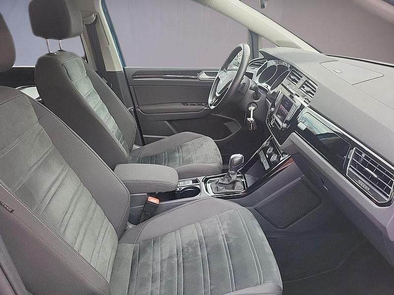 Gebraucht VW Touran Highline 179 PS (131 kW) 2016 Blau Van / Kleinbus