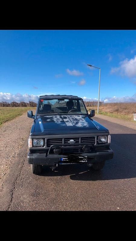 Blau Gebraucht 1990 Nissan Patrol S SUV | 7.950 € - Bild 1/4
