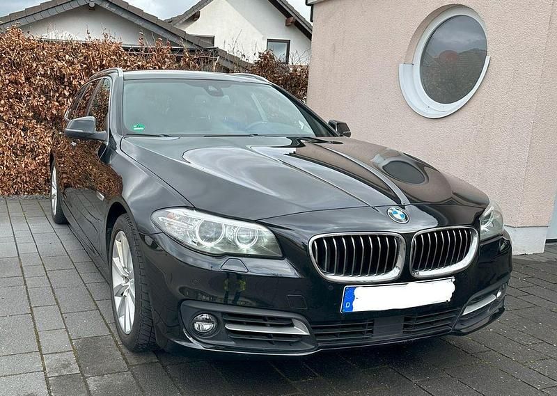 Schwarz Gebraucht 2016 BMW 530 Sport Line Limousine | 16.900 € (Superpreis) - Bild 1/4