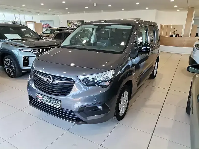Gebraucht Opel Combo Life Elegance 131 PS (96 kW) 2022 Mondstein grau/e:vulkan grau Van / Kleinbus