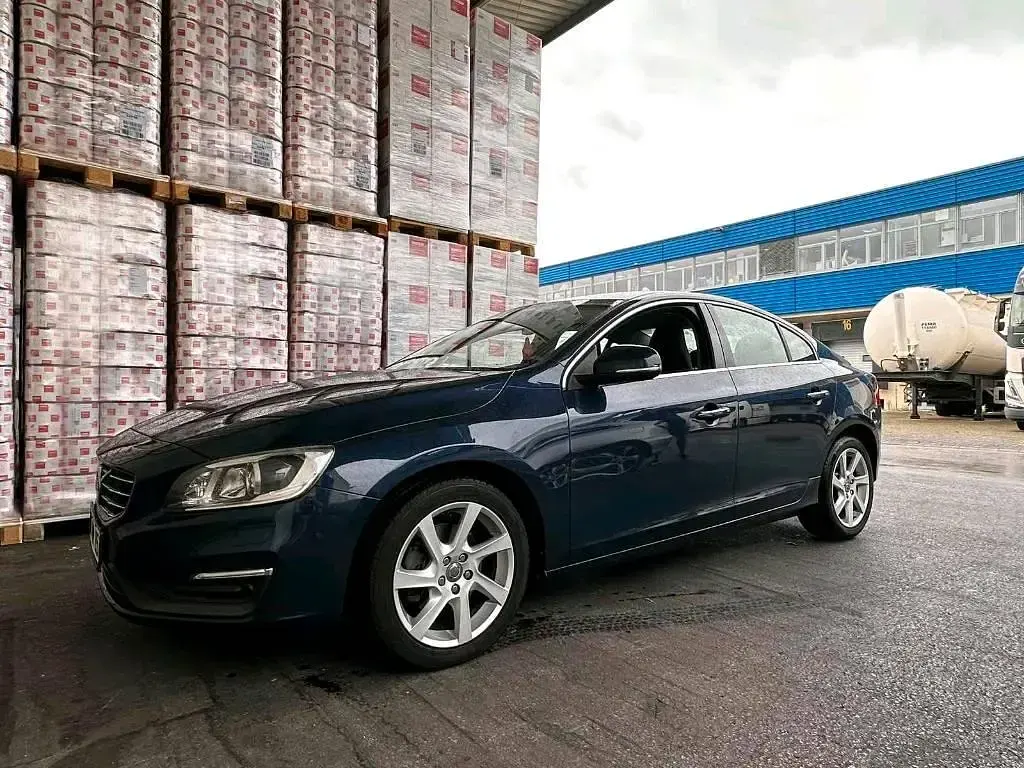 Gebraucht Volvo S60 114 PS (83 kW) 2014 Blau Limousine