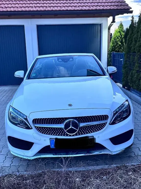 Gebraucht Mercedes C200 AMG line 184 PS (135 kW) 2018 Weiß Cabrio