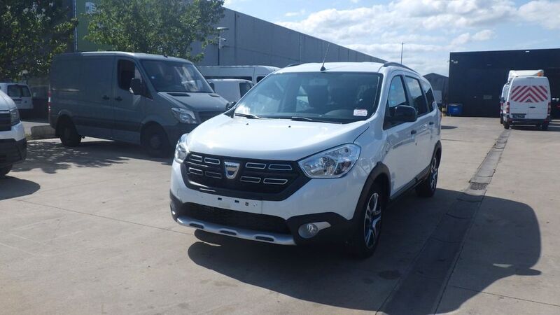 Weiß Gebraucht 2020 Dacia Lodgy Van / Kleinbus | 13.800 € (Fairer Preis) - Bild 1/4