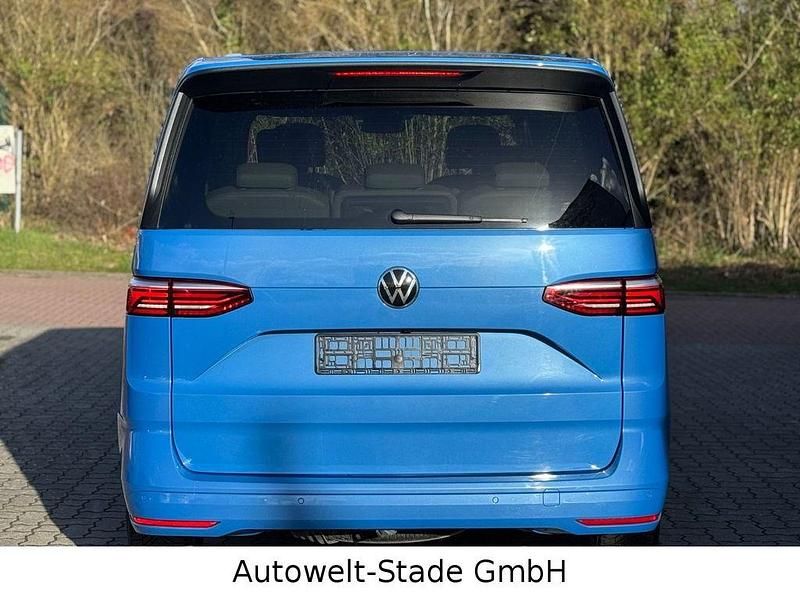 Usata VW Multivan 150 CV (110 kW) 2023 Blu Monovolume
