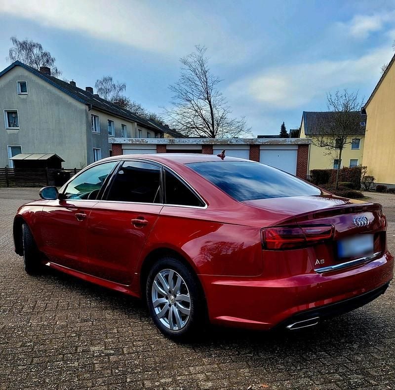 Gebraucht Audi A6 190 PS (139 kW) 2017 Rot Limousine