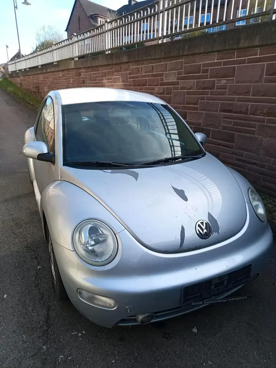 Gebraucht VW New Beetle 100 PS (73 kW) 2004 Grau Kleinwagen