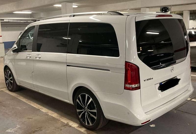 Gebraucht Mercedes V220 Edition 239 PS (175 kW) 2019 Weiß Van / Kleinbus