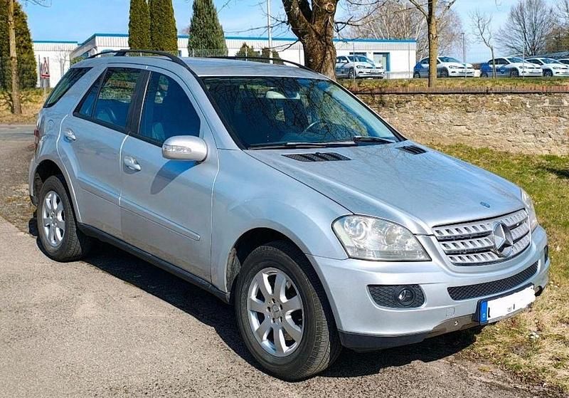 Gebraucht 2006 Mercedes ML280 SUV | 4.950 € (Guter Preis) - Bild 1/4