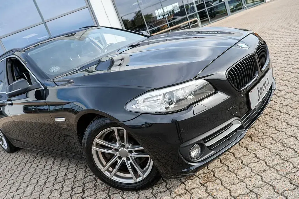 Gebraucht BMW 520 190 PS (139 kW) 2015 Schwarz Kombi
