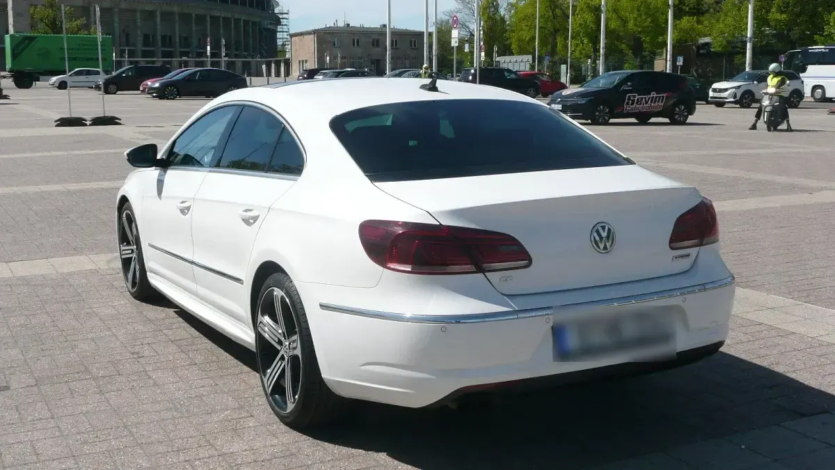 Usado VW CC 160 CV (117 kW) 2014 Blanco Berlina