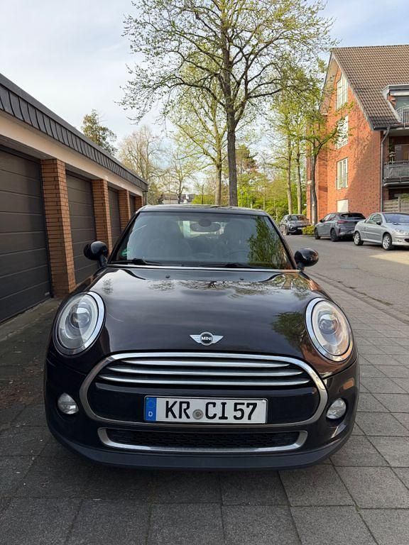 Second-hand Mini Cooper D 116 CP (85 kW) 2015 Negru Hatchback