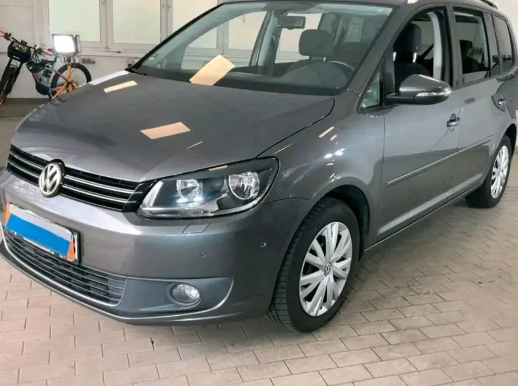 Gebraucht VW Touran 140 PS (102 kW) 2013 Grau Van / Kleinbus