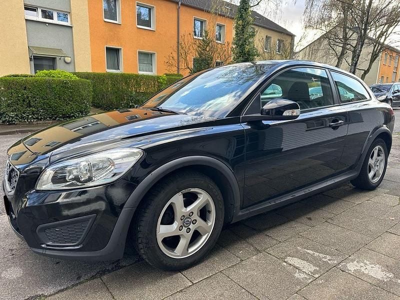 Gebraucht Volvo C30 145 PS (106 kW) 2011 Schwarz Kleinwagen