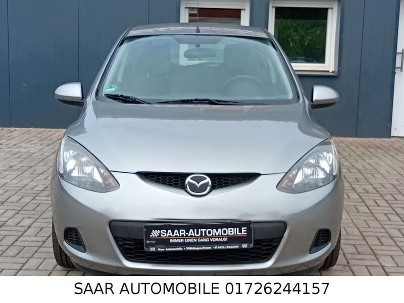 Gebraucht Mazda 2 Independence 75 PS (55 kW) 2009 Silber Limousine