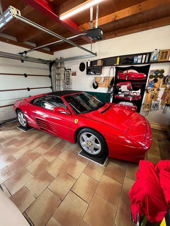 Gebraucht Ferrari 348 295 PS (216 kW) 1993 Rot Cabrio