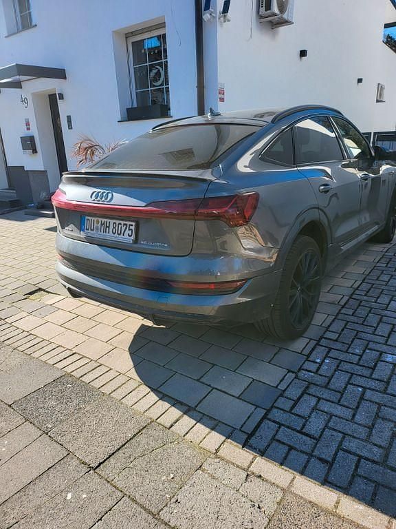 Gebraucht Audi e-tron S-Line 300 kW (408 PS) 2021 Grau SUV