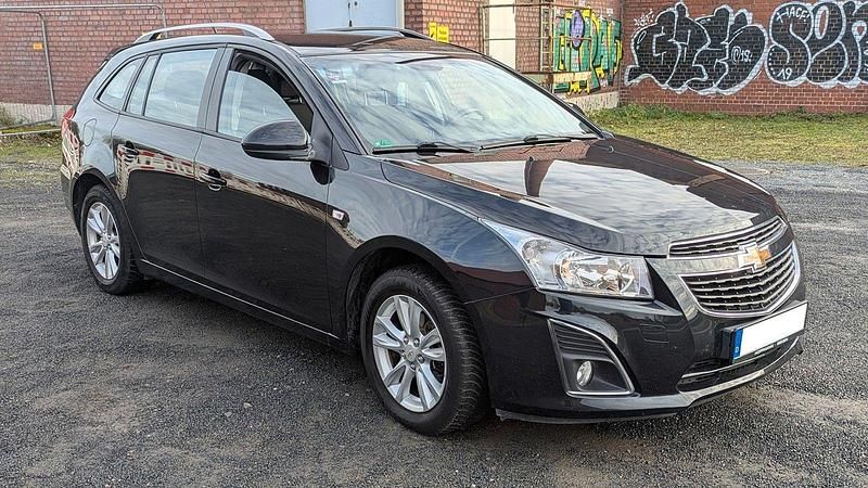 Schwarz Gebraucht 2013 Chevrolet Cruze LTZ Kombi | 4.400 € (Fairer Preis) - Bild 1/4