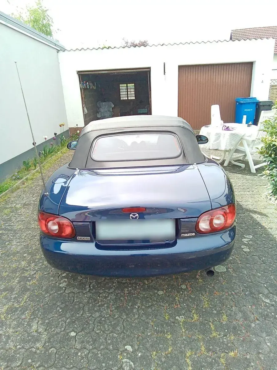 Używany Mazda MX5 110 KM (80 kW) 2002 Niebieski Kabriolet