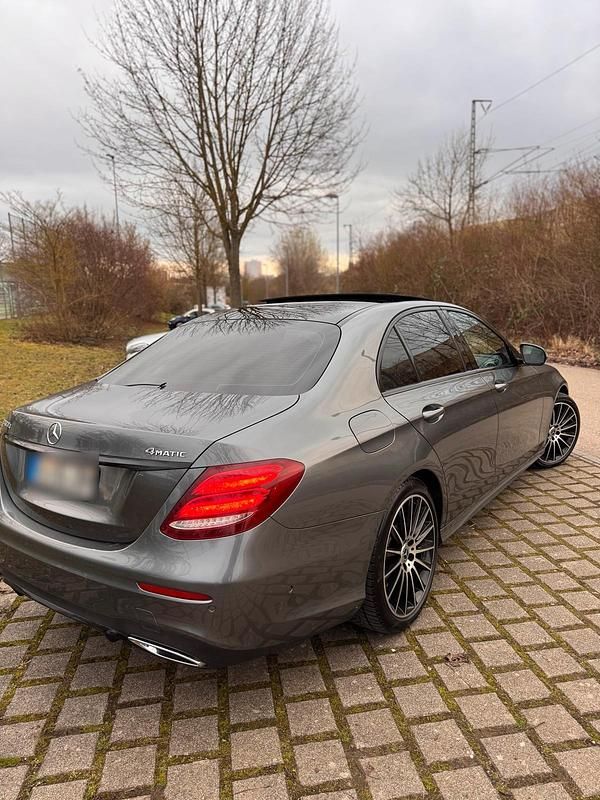 Gebraucht Mercedes E400 AMG 348 PS (255 kW) 2018 Grau Limousine