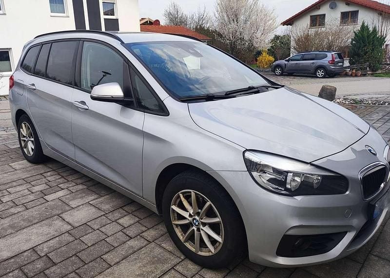 Gebraucht BMW 218 Advantage 150 PS (110 kW) 2015 Silber Kombi