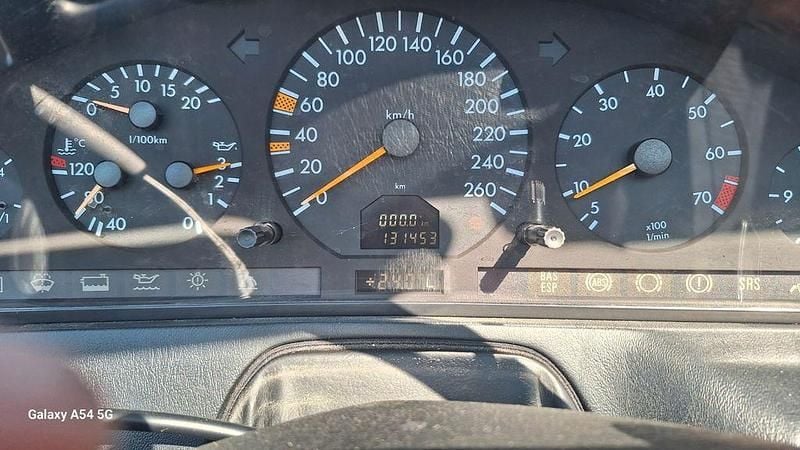 Gebraucht Mercedes SL320 231 PS (169 kW) 1997 Schwarz Cabrio