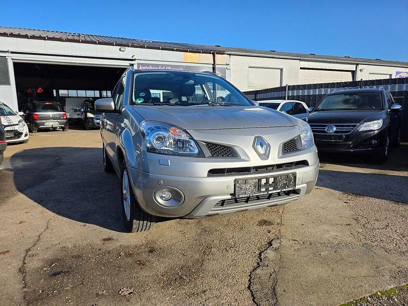 Gebraucht Renault Koleos Luxe 150 PS (110 kW) 2009 Grau SUV