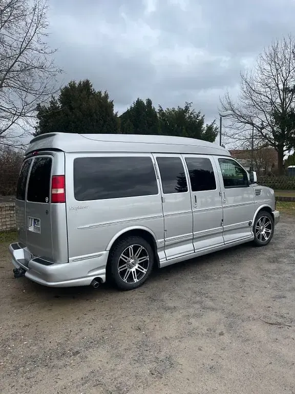 Gebraucht Chevrolet Express 305 PS (224 kW) 2011 Silber Van / Kleinbus