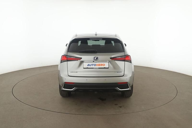 Gebraucht Lexus NX300h E-FOUR Executive Line 197 PS (144 kW) 2019 Grau SUV
