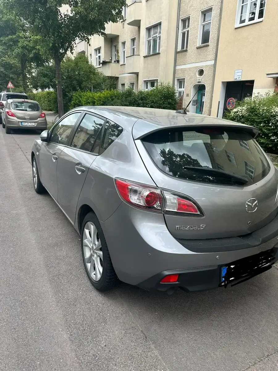Gebraucht Mazda 3 105 PS (77 kW) 2011 Grau Limousine