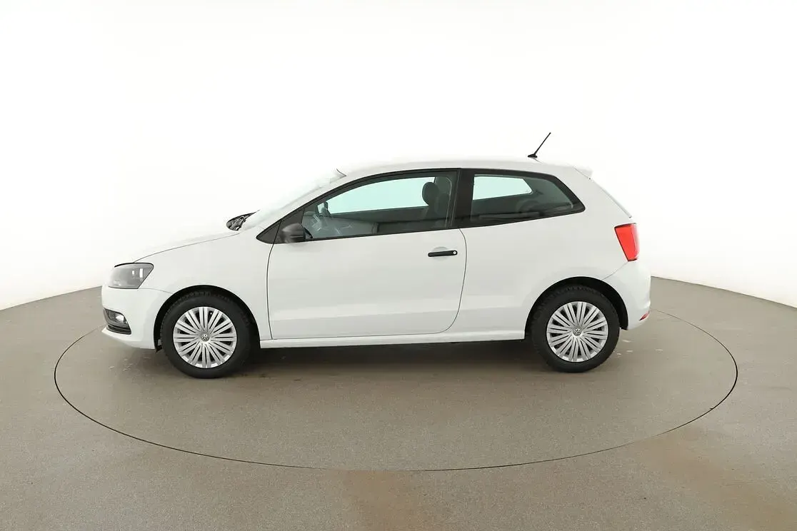 Gebraucht VW Polo Trendline 60 PS (44 kW) 2015 Weiß Limousine