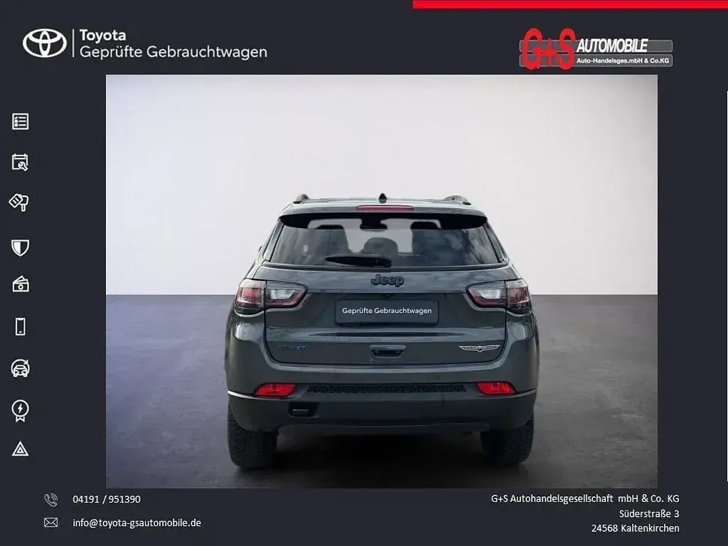 Käytetty Jeep Compass 241 HP (177 kW) 2022 Harmaa Katumaasturi