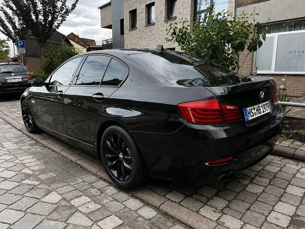 Gebraucht BMW 530 Comfort Edition 258 PS (189 kW) 2015 Schwarz Limousine