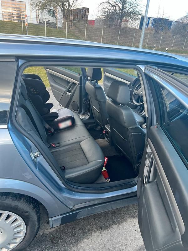 Gebraucht Opel Vectra 150 PS (110 kW) 2006 Silber Limousine