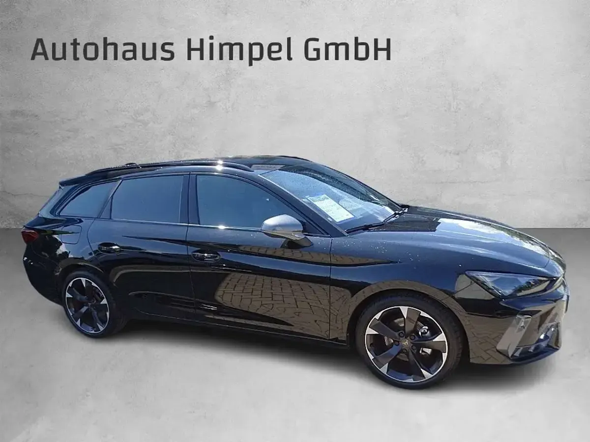 Gebraucht Cupra Leon 150 PS (110 kW) 2025 Mitternachtsschwarz Kombi