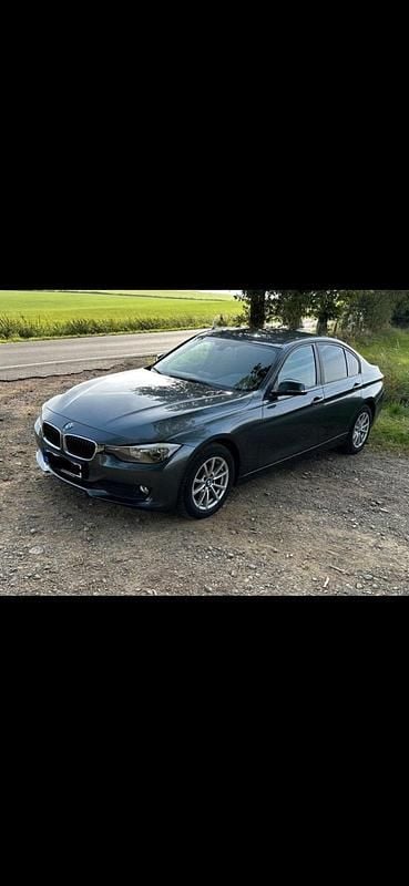 Gebraucht BMW 316 116 PS (85 kW) 2013 Grau Limousine