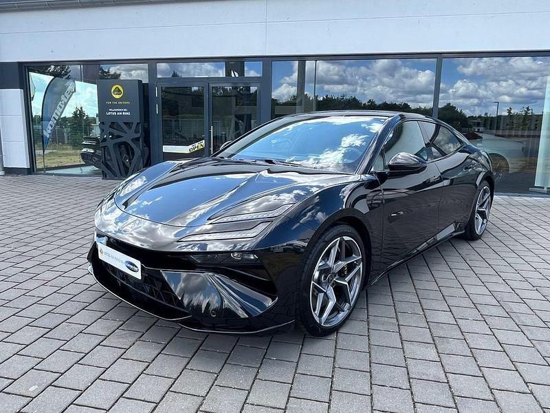 Schwarz Neu 2025 Lotus Emeya Kleinwagen | 126.900 € - Bild 1/4