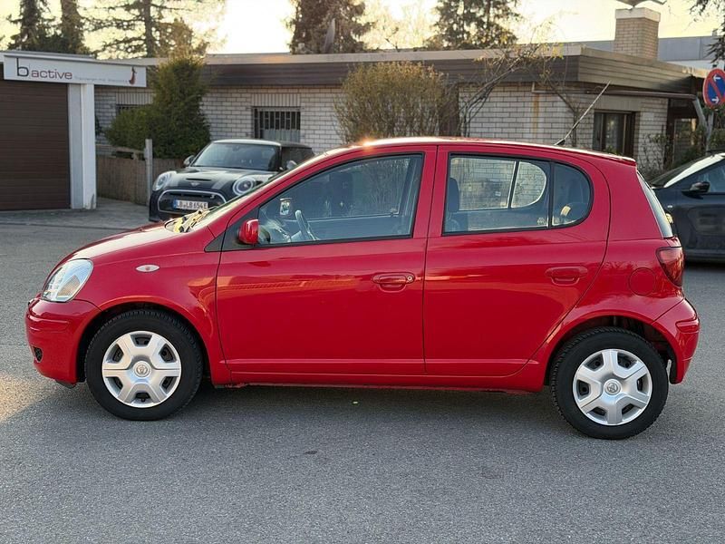 Gebraucht Toyota Yaris Sol 87 PS (63 kW) 2003 Rot Kleinwagen