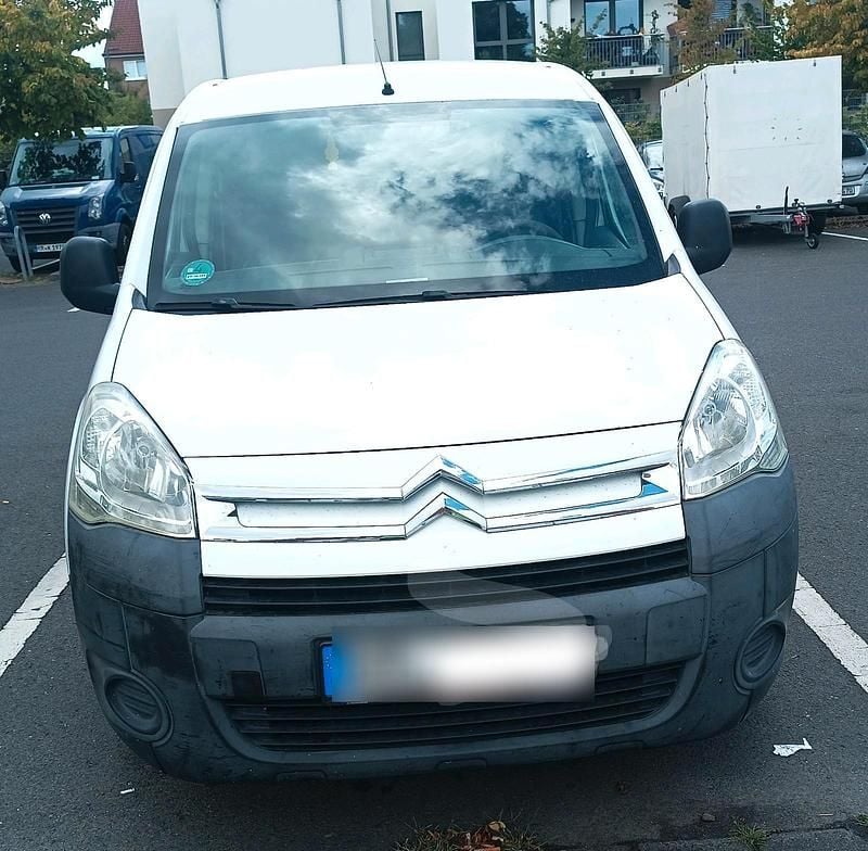 Weiß Gebraucht 2009 Citroën Berlingo Van / Kleinbus | 4.150 € (Guter Preis) - Bild 1/4