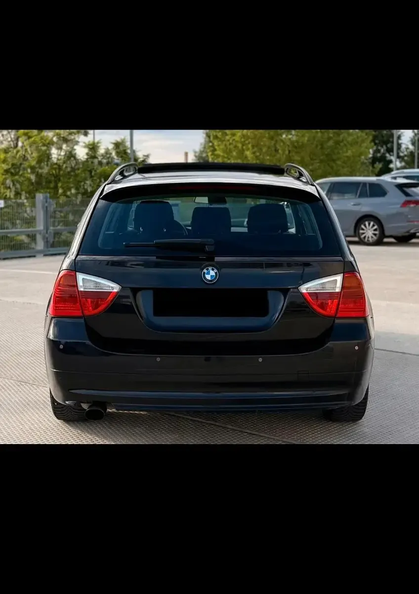 Gebraucht BMW 318 129 PS (94 kW) 2006 Schwarz Kombi