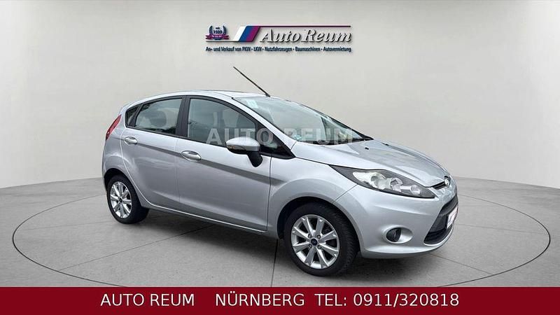 Gebraucht Ford Fiesta Trend 82 PS (60 kW) 2008 Silber Kleinwagen