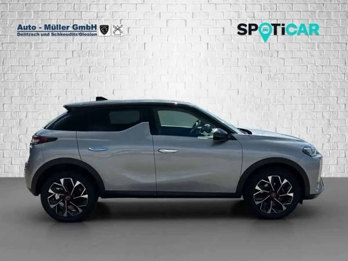 Gebraucht DS Automobiles DS3 Crossback Performance 131 PS (96 kW) 2024 Grau SUV