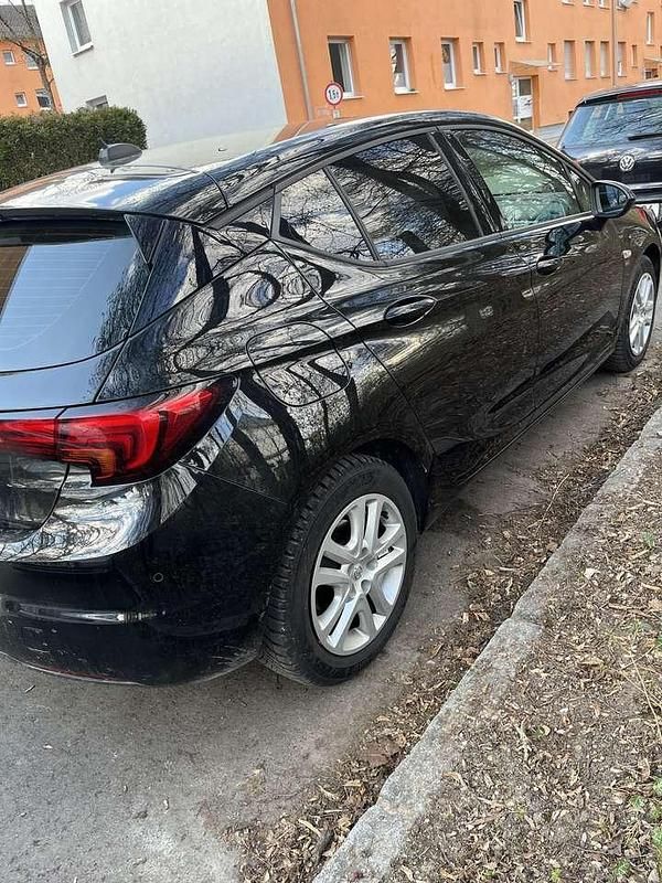 Gebraucht Opel Astra Basis 110 PS (80 kW) 2020 Kleinwagen